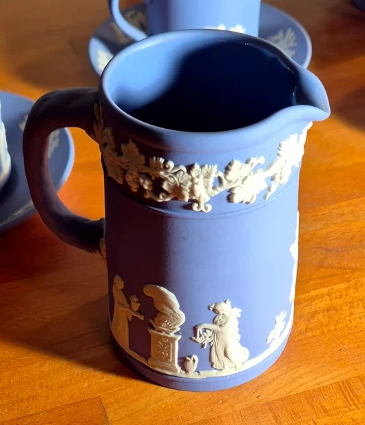 Wedgwood: chokoladekande.